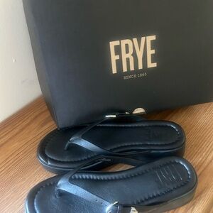 Frye maya slide